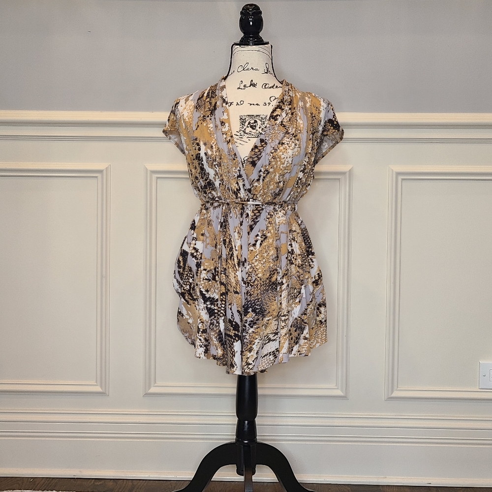 Akira gold and gray snake print tunic with v neck